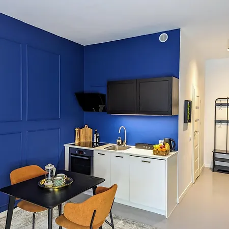 Bella Luna Luxury - Chic In Historic Square Apartamento *