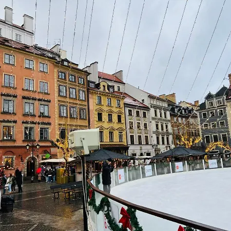 Bella Luna Luxury - Chic In Historic Square *