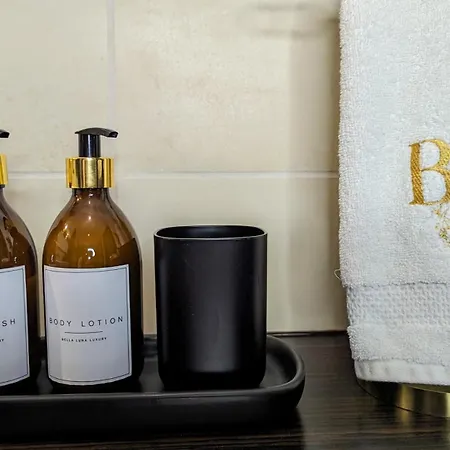 Bella Luna Luxury - Chic In Historic Square Appartamento Varsavia