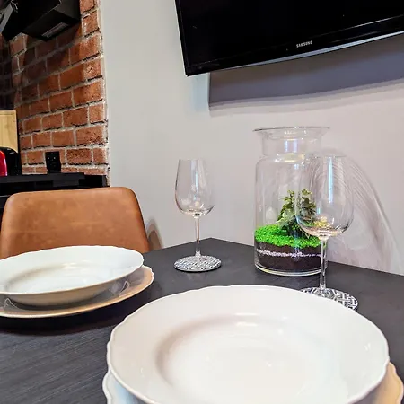 شقة Bella Luna Luxury - Chic In Historic Square *