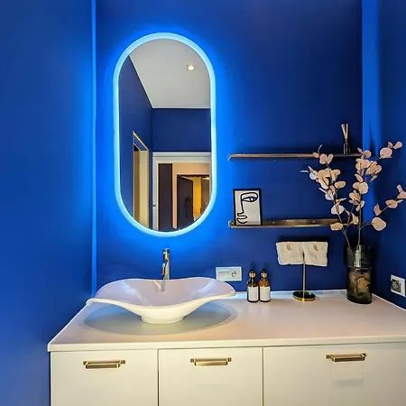 Appartamento Bella Luna Luxury - Chic In Historic Square Varsavia