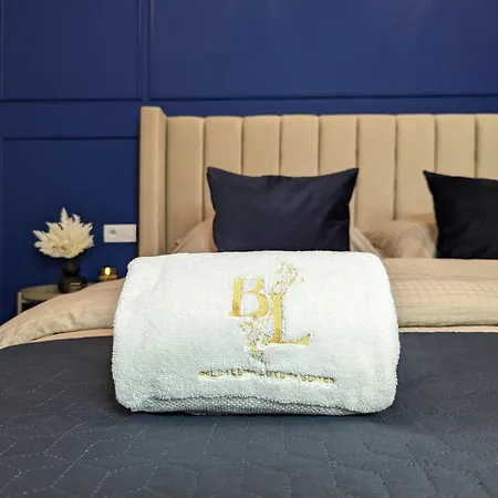 Apartment Bella Luna Luxury - Chic In Historic Square